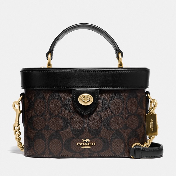Coach Handbags - New💃Coach Kay Crossbody In Signature Canvas Bag